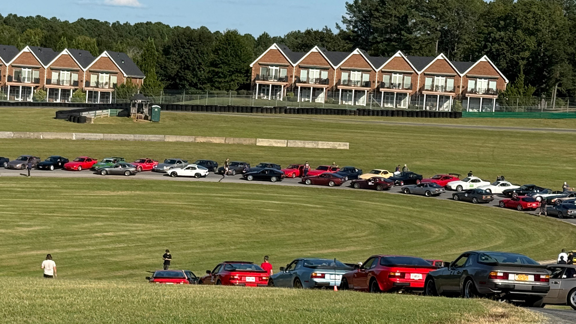 944s on track at VIR during HPDE